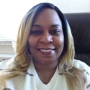 Meet your Posher, Candace